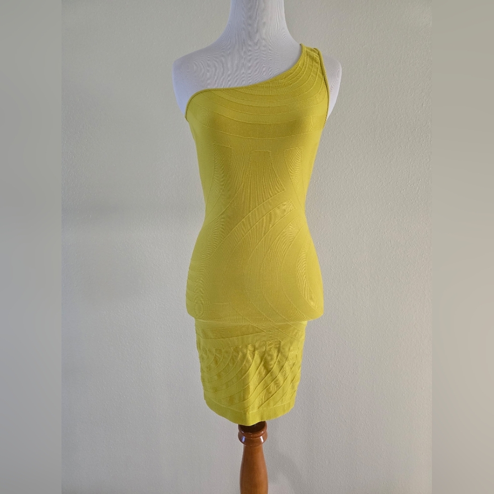 Bebe Yellow One-Shoulder Dress Size P/S
